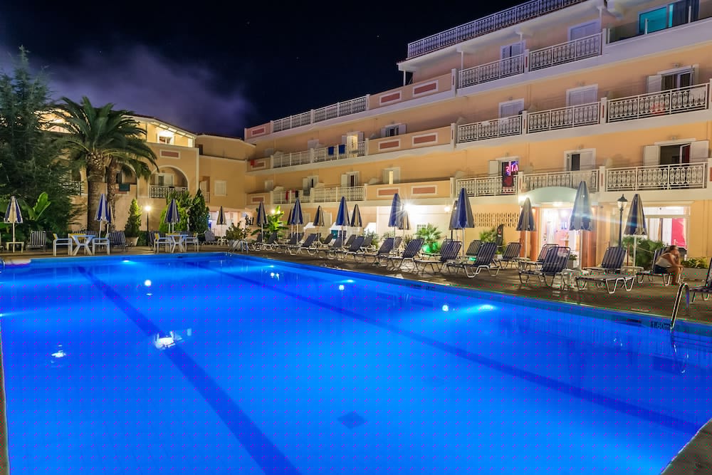 Ionis Art Hotel 26/51
