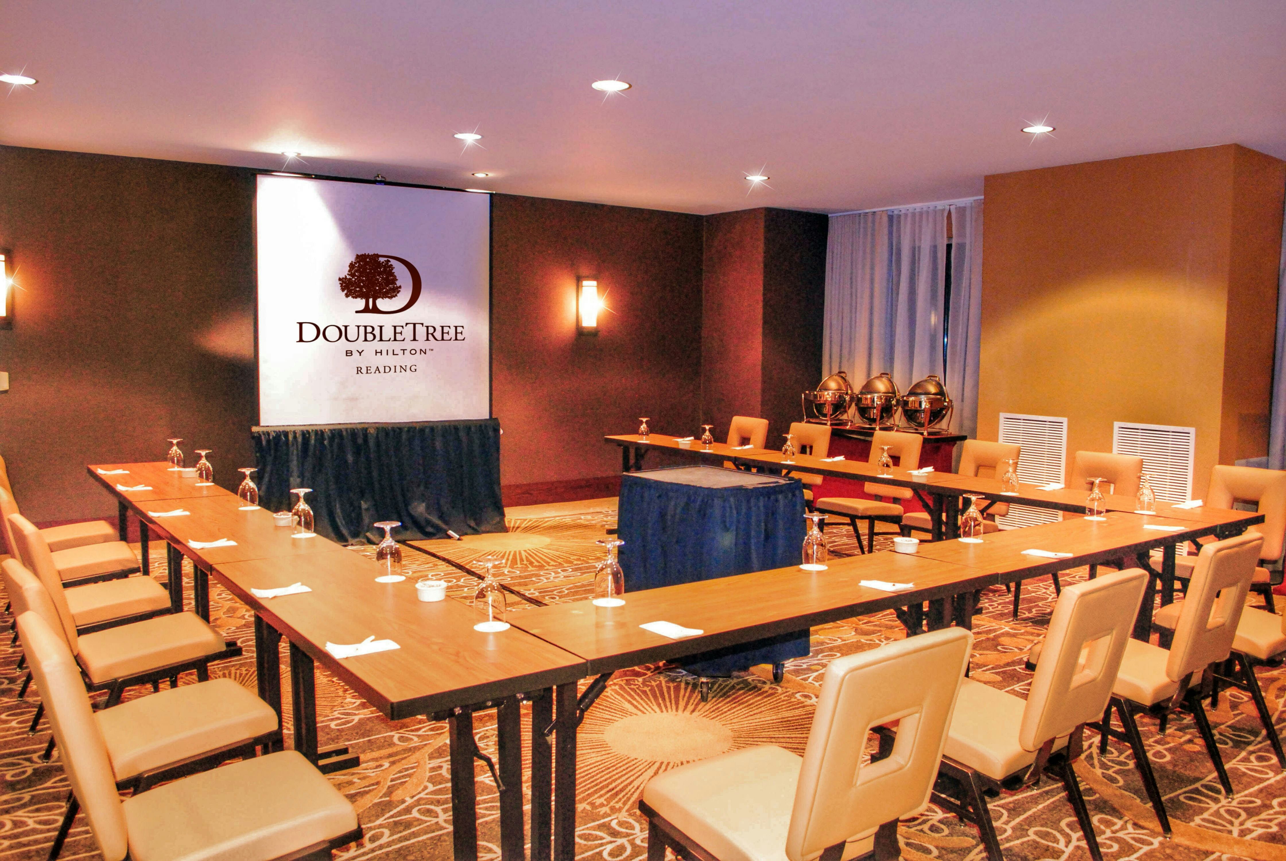 Doubletree By Hilton Reading 66/70