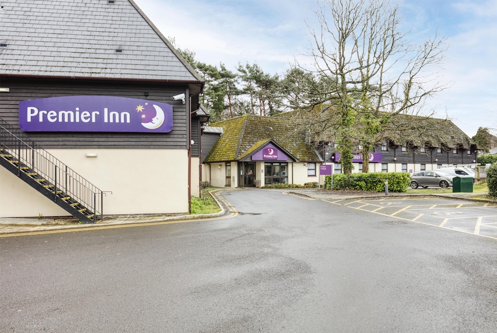 Premier Inn Bournemouth Ferndown 23/29