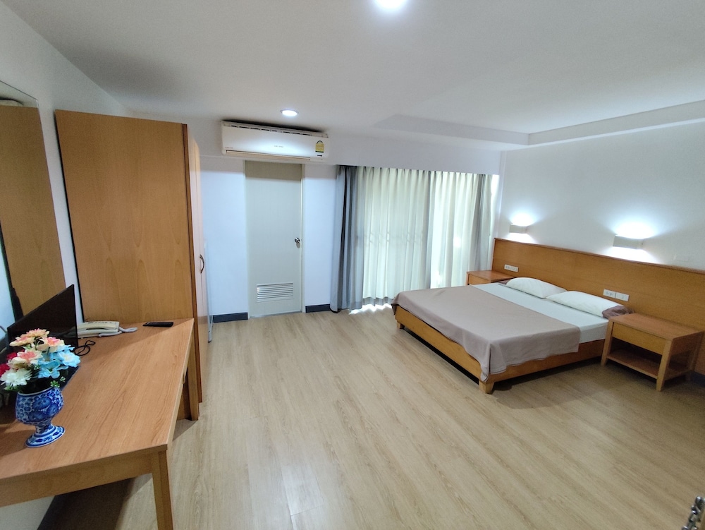 Sasi Place 22/65
