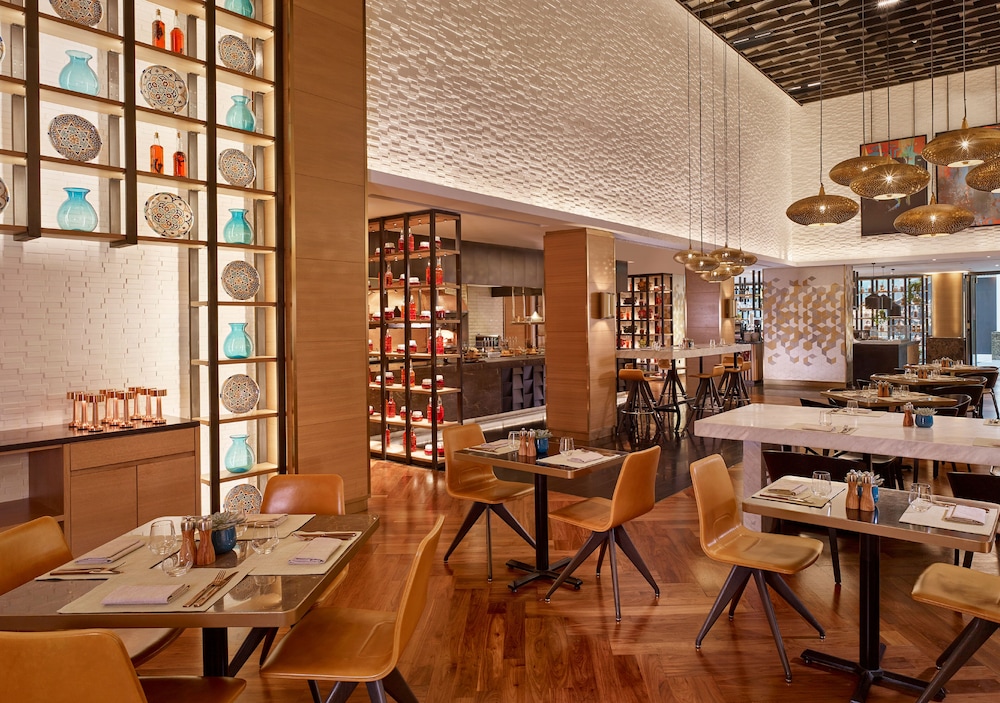 Hyatt Regency Al Kout Mall 52/70