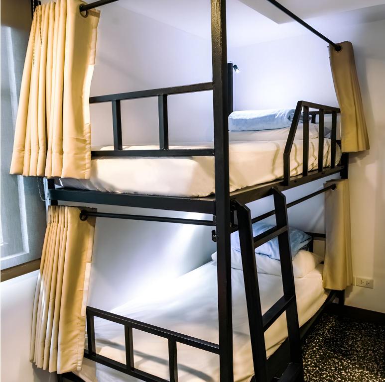 One Cristina Suites 39/49