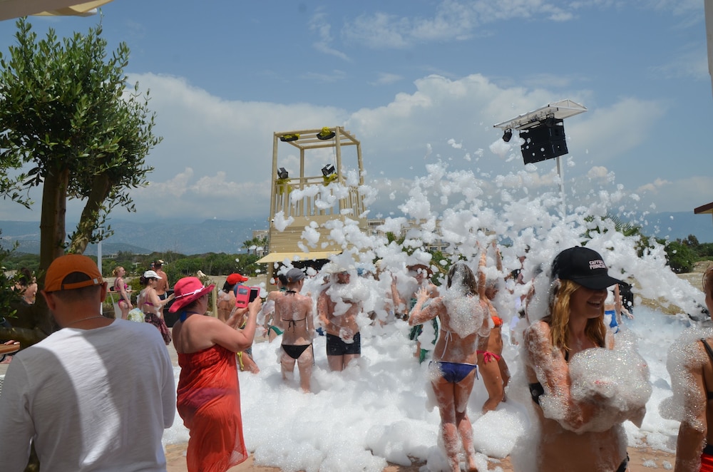 Andriake Beach Club Hotel 32/50