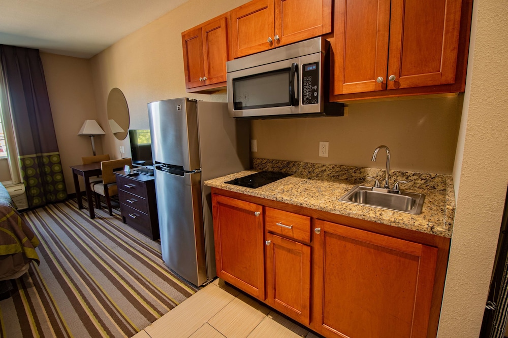 Surestay Plus By Best Western Owasso Tulsa North 33/39