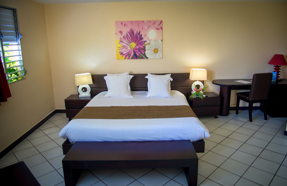 Canella Beach Hotel 10/42