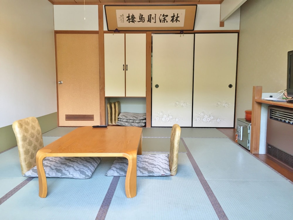 Ogotoso 5/52