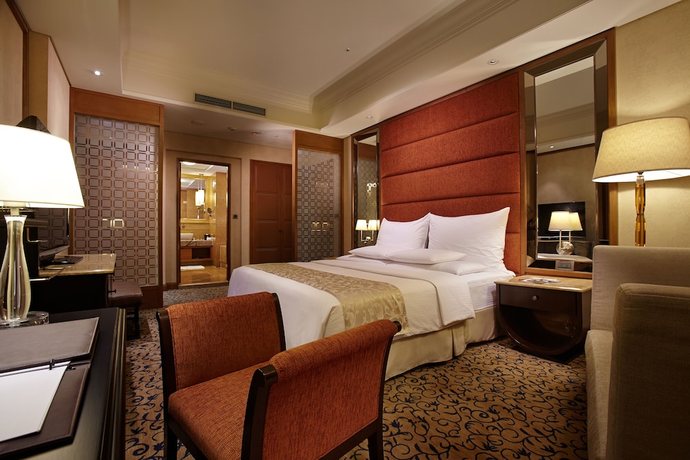 E-Da Royal Hotel 30/66