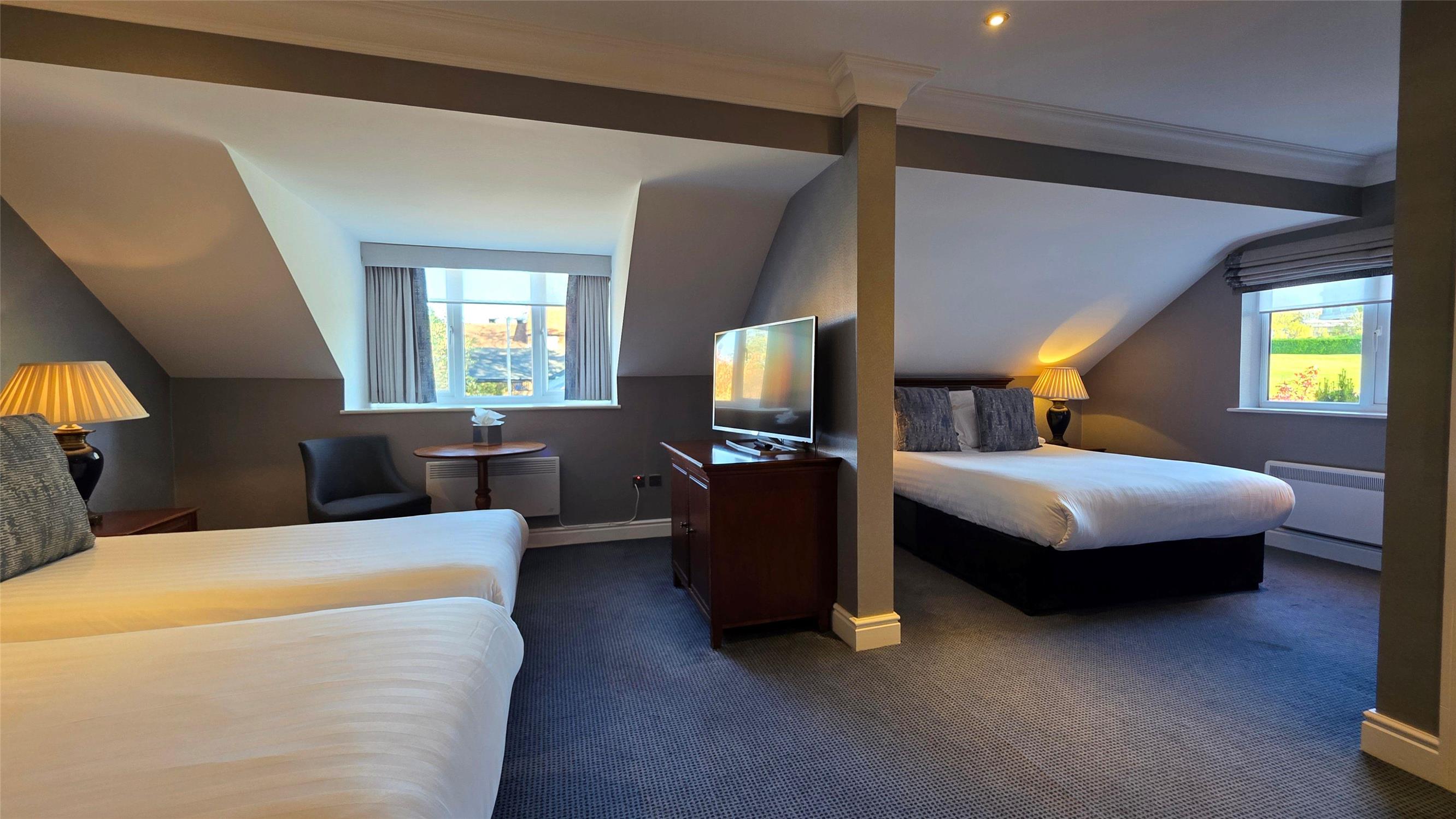 Windmill Village Hotel, Golf Club Spa, BWSC 8/41