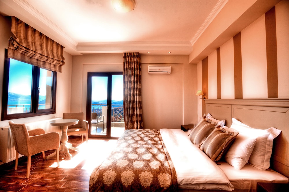 ENASTRON VIEW HOTEL 9/38