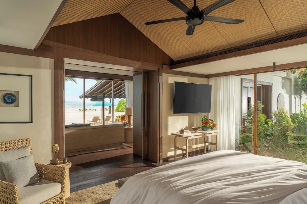 PREMIER TWO BEDROOM BEACH VILLA WITH POOL