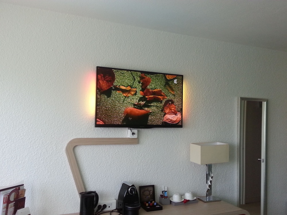 Hotel Mercure Paris Le Bourget 34/74