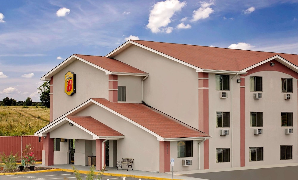 Super 8 by Wyndham Waynesboro 2/36