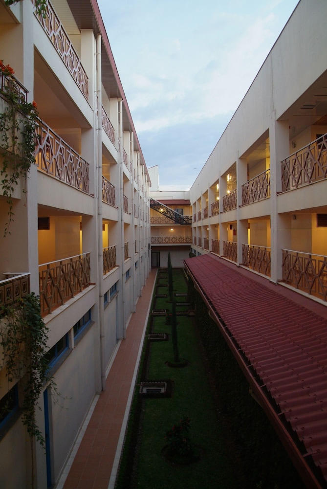 Blue Nile Resort 2/50
