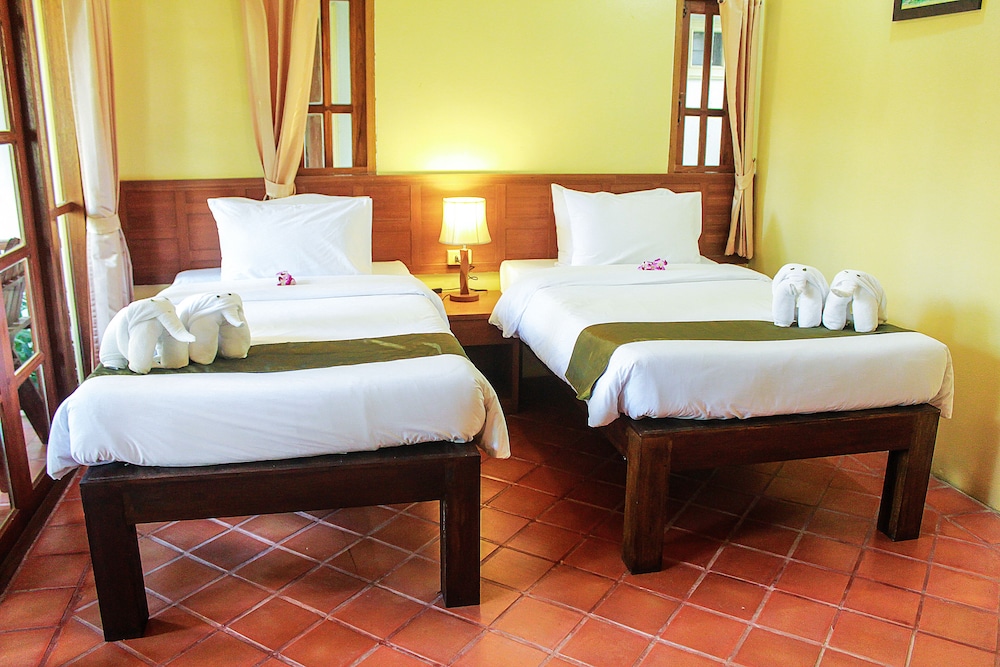 Bangtao Village Resort 11/60