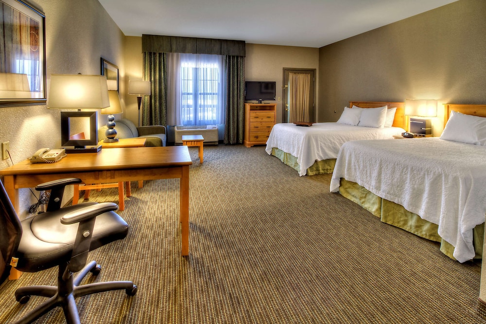 Hampton Inn & Suites by Hilton Petoskey 31/75