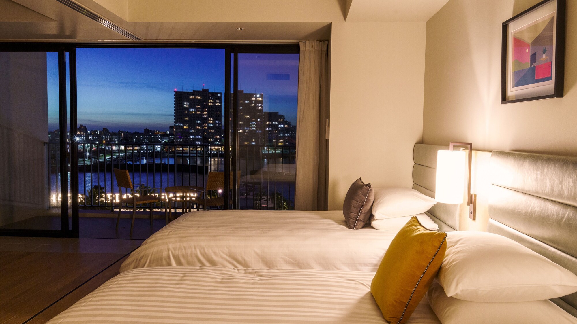 Luxury, Murphy Bed, 3 Beds, Harbour View