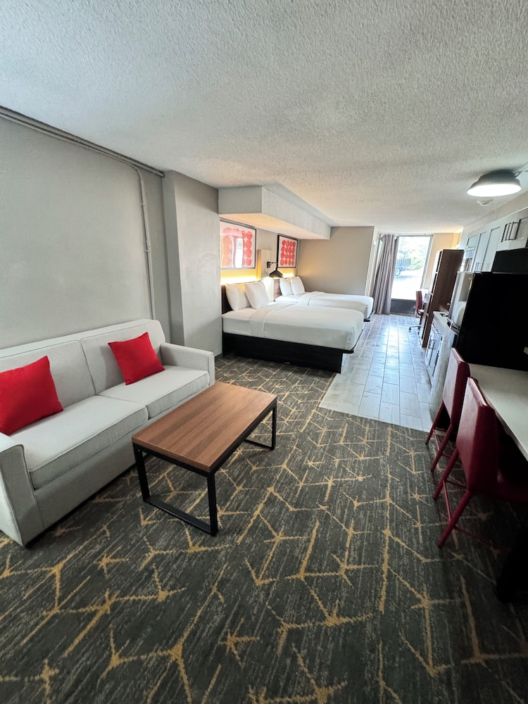 Hawthorn Extended Stay by Wyndham Columbia / Ft. Jackson 28/55
