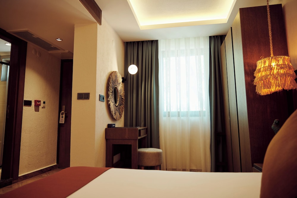 Parmos Otel 21/50