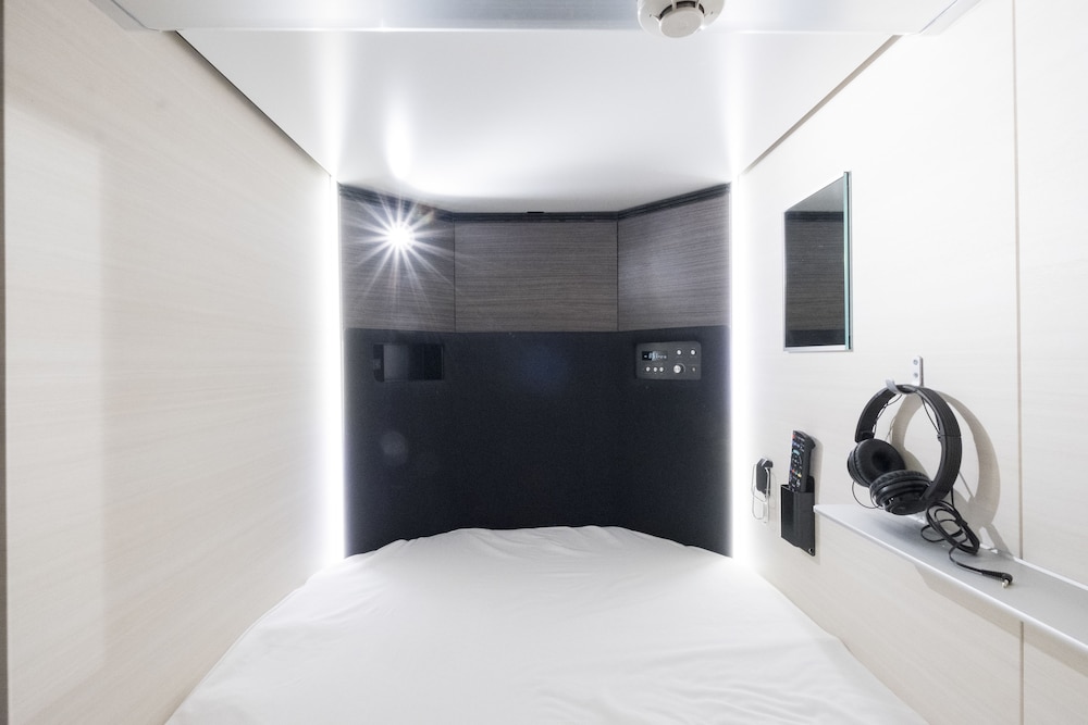 Fujisawa Hotel En 33/53