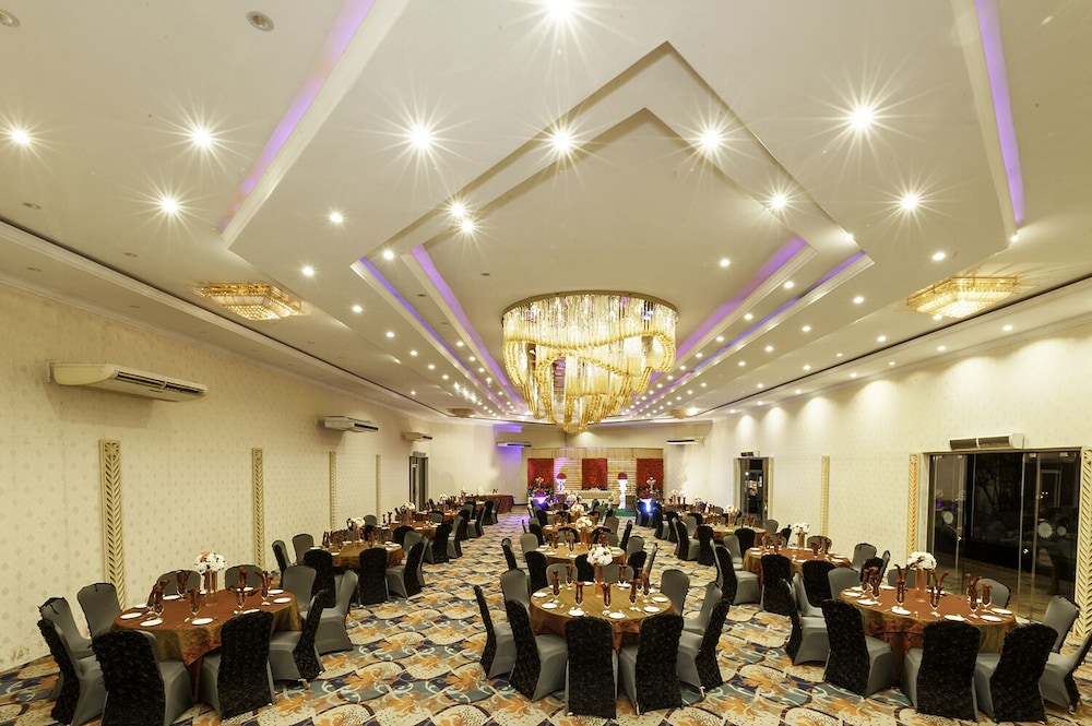 Heritage Hotel 32/50