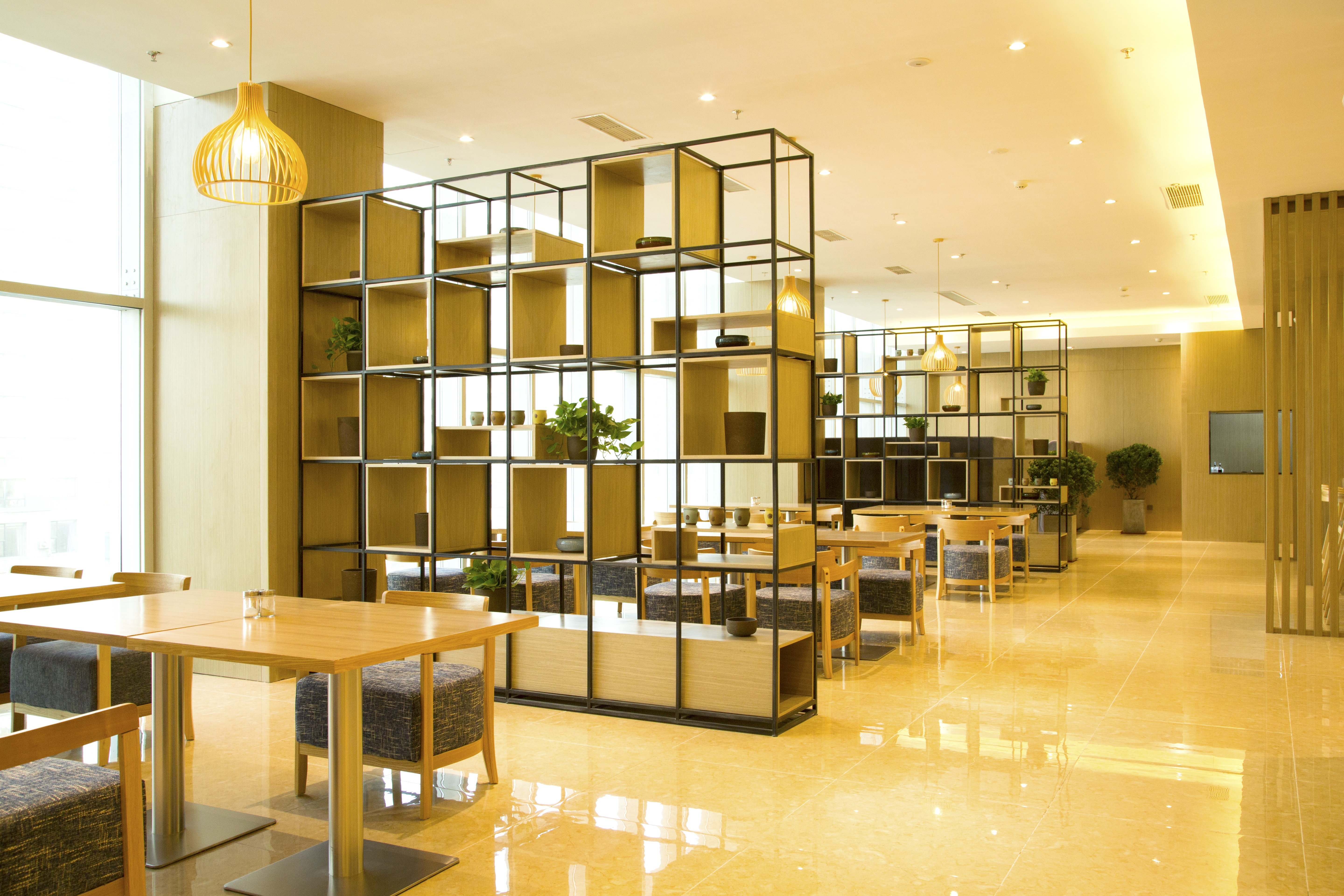 Holiday Inn Express Anshan Downtown 46/74