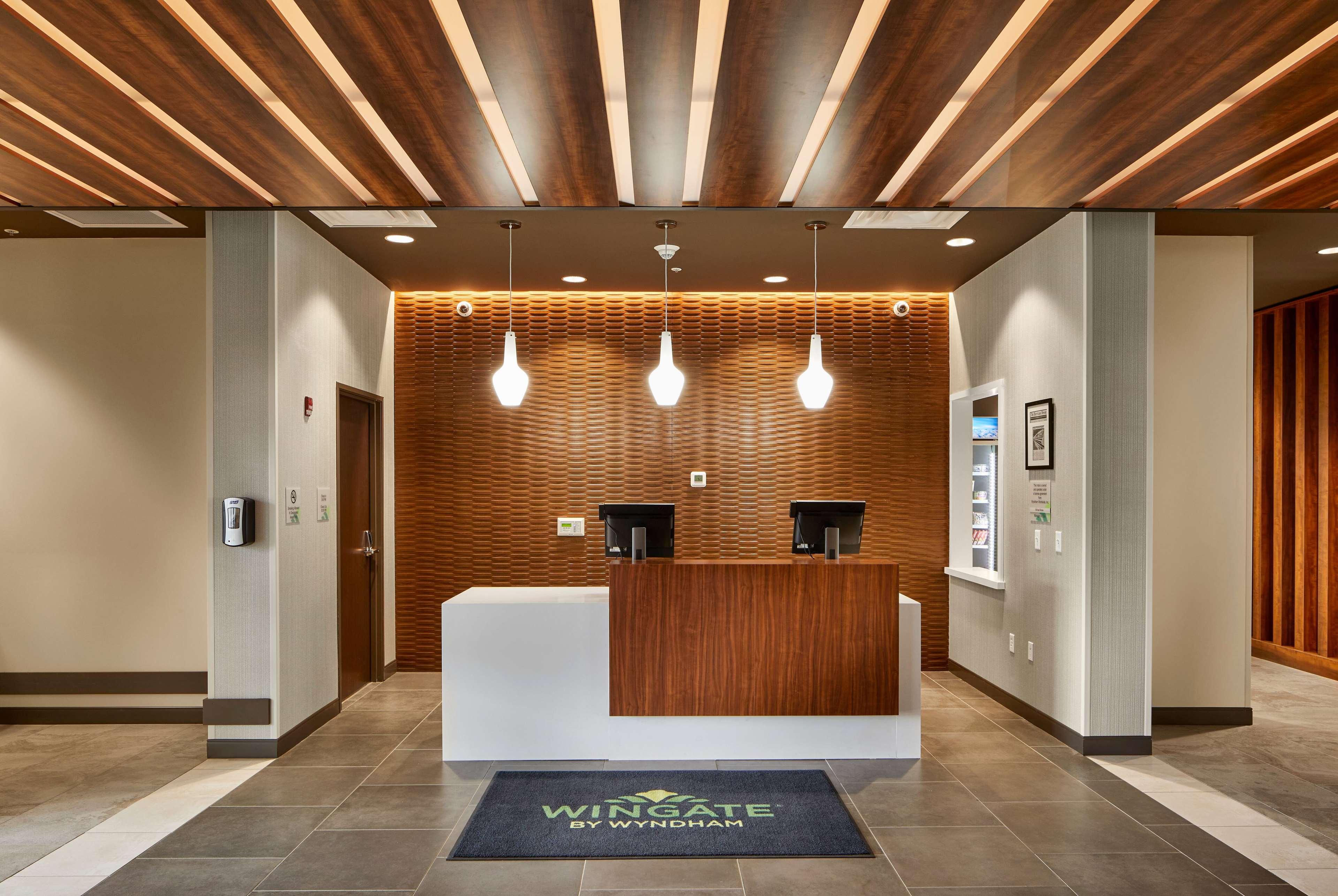 Wingate By Wyndham Hurricane Wv 5/33