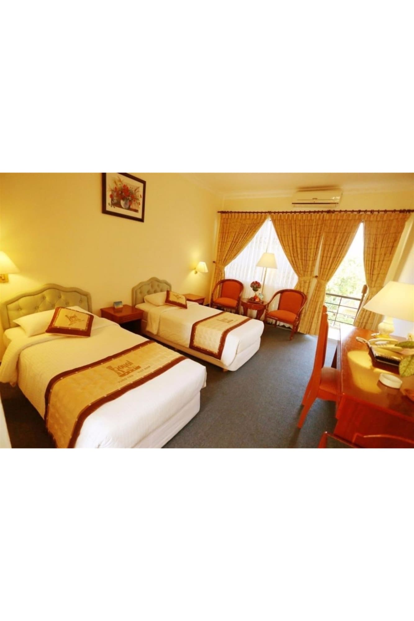 SUPERIOR, DOUBLE BED, POOL VIEW