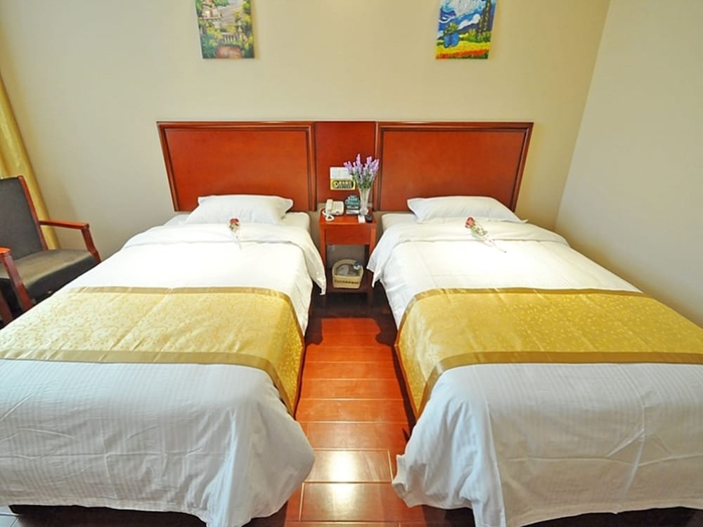 GREENTREE INN LINYI INTERNATIONAL CONVENTION CENTER EXPRESS HOTEL 36/46