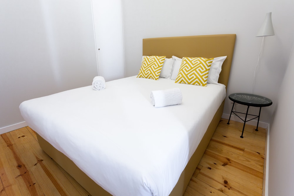1 BEDROOM, APARTMENT, TWIN BEDS, BALCONY