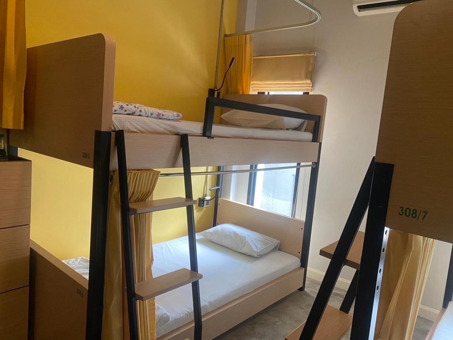 Mixed Dorm