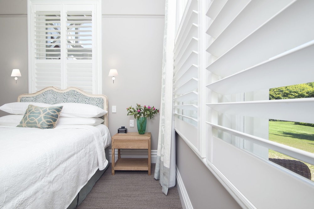 THE MARLBOROUGH LODGE 18/79