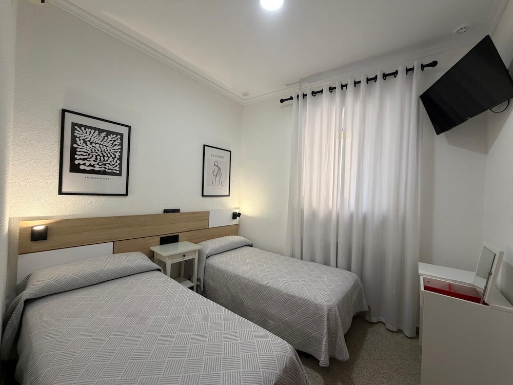 Hostal Bahía 16/50
