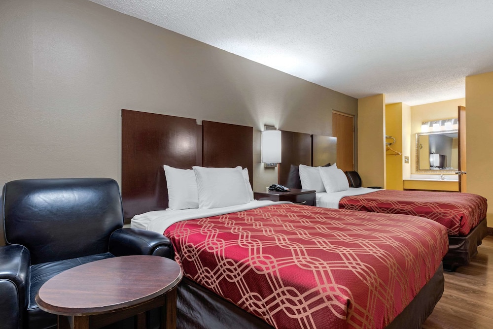 Econo Lodge Lexington Southeast 13/28