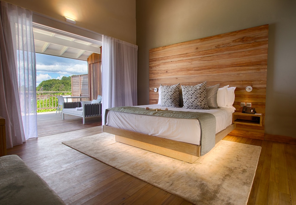 CHALET, OCEAN VIEW
