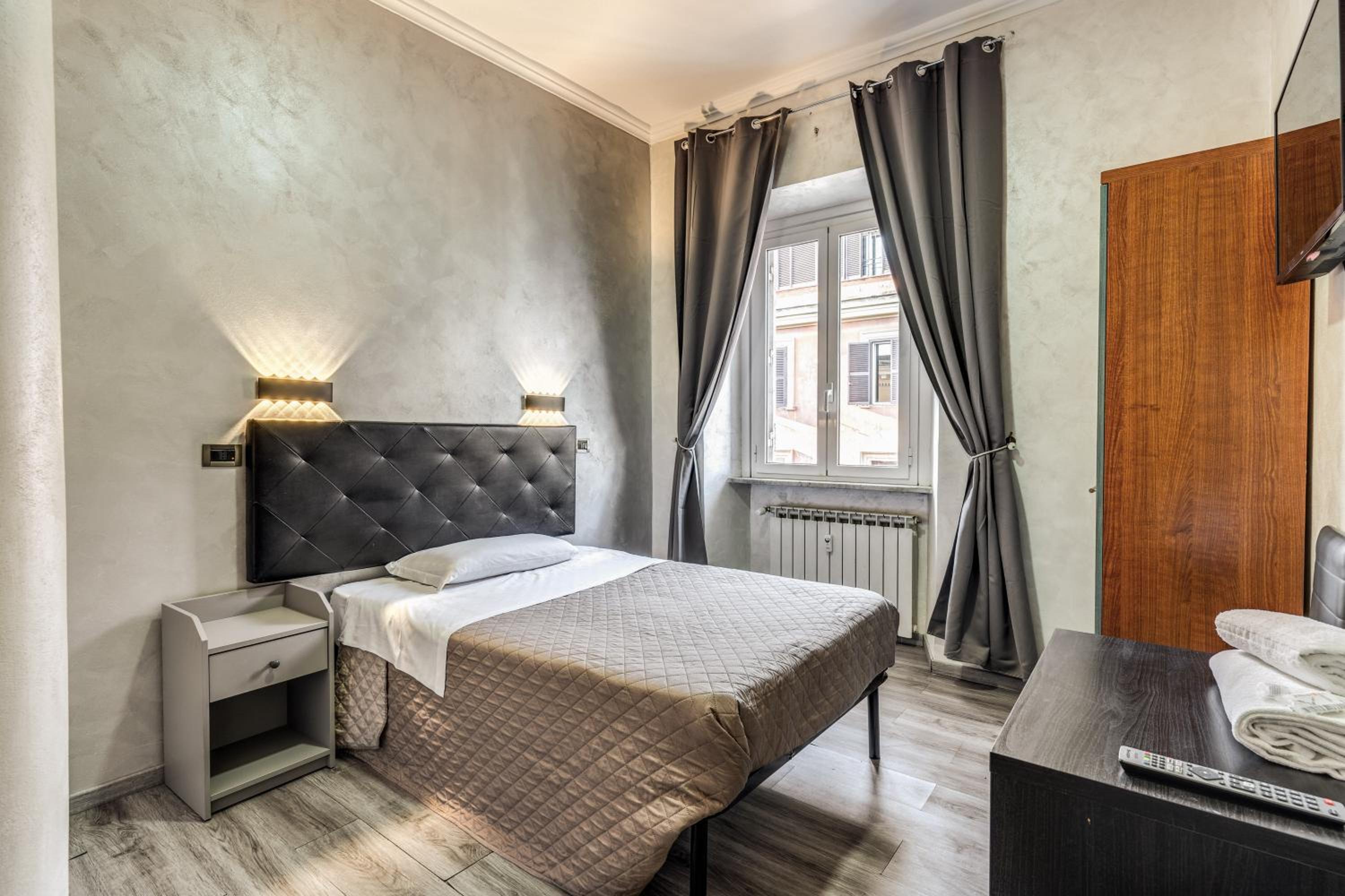Room, Single