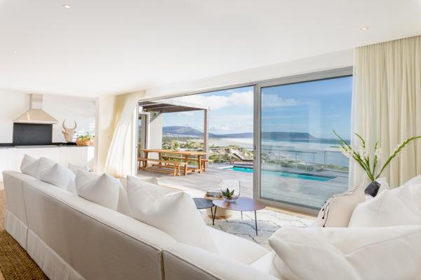 Cape Beach Villa 20/50