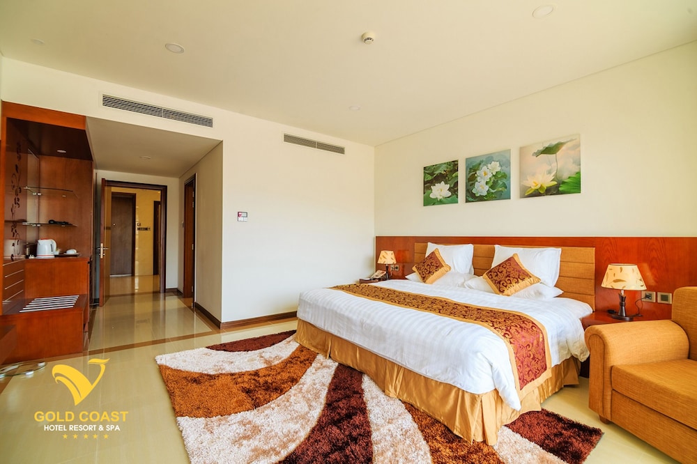 Gold Coast Hotel Resort & Spa 8/50