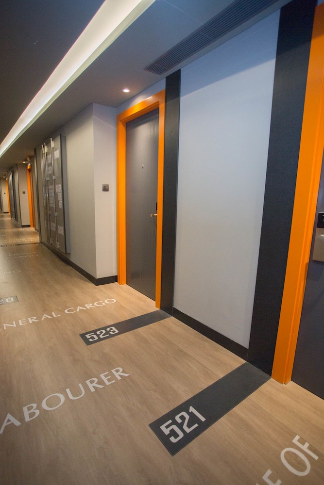 Ibis Styles Batam Nagoya 64/68