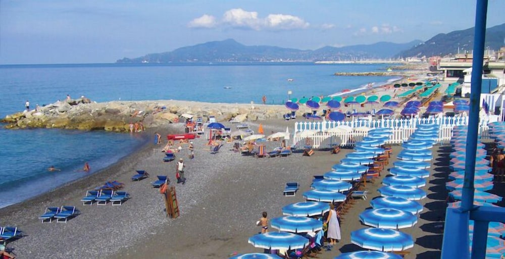 Hotel Tirreno 32/43