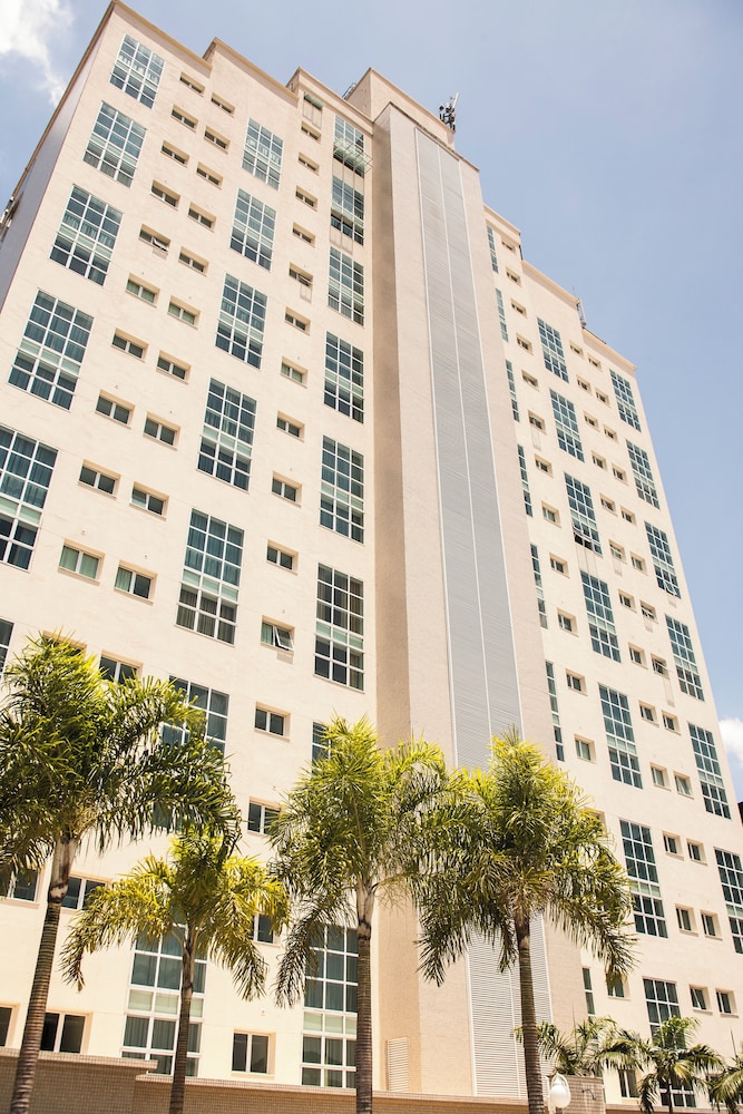 City Hall Flat & Hotel 2/50