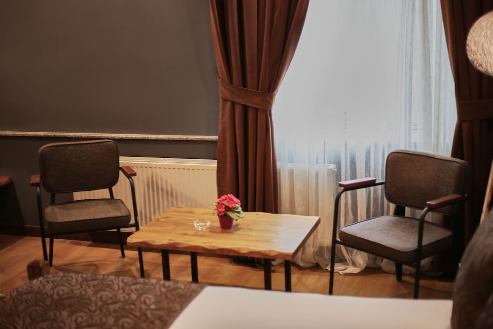Zengin Suit Otel 40/50
