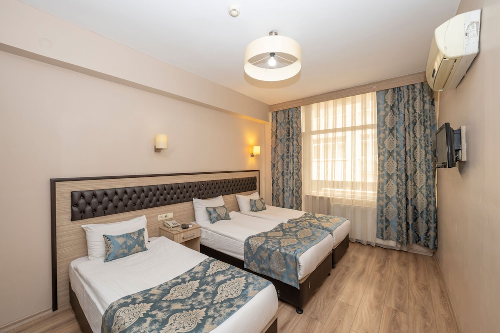 TUGRA HOTEL 19/65