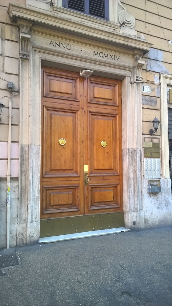 Le Stanze Di Elle 23/50