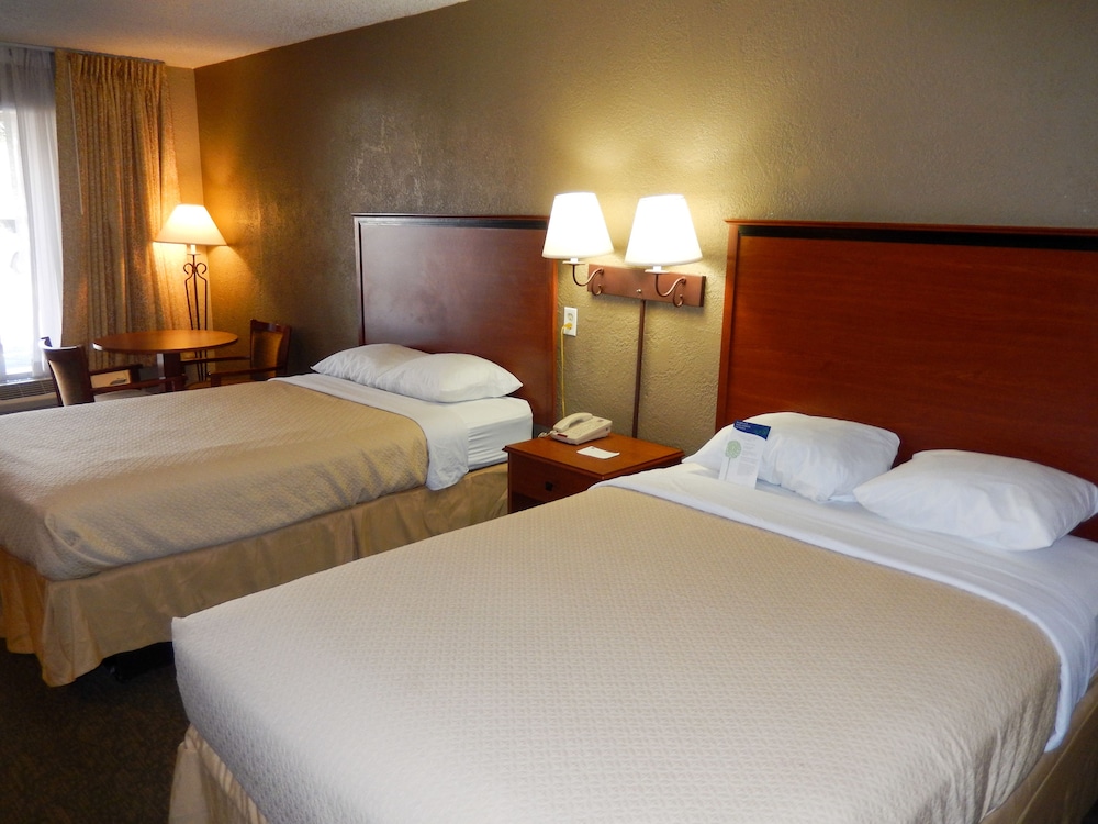 Econo Lodge Sonora, TX 26/60