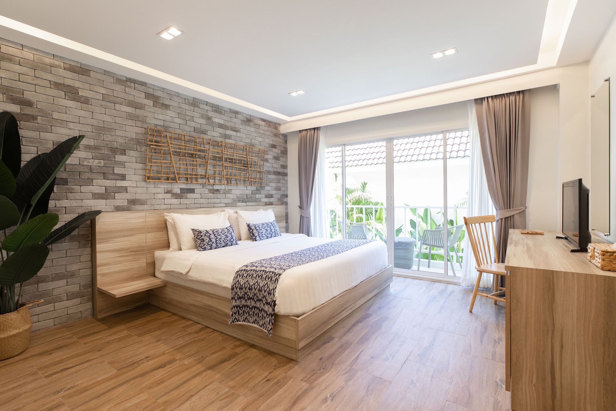THAI, TROPICAL, DOUBLE BED