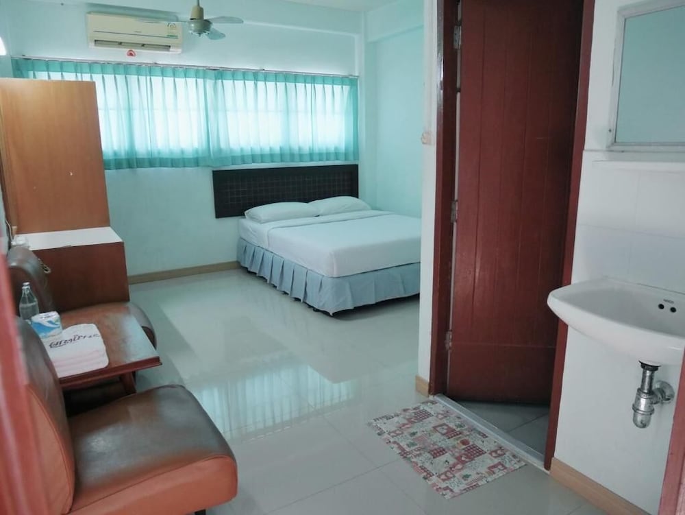 Pakchong Phubade Hotel 20/57