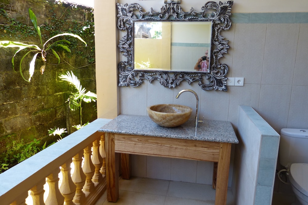 GAJAH MINA BEACH RESORT 50/50