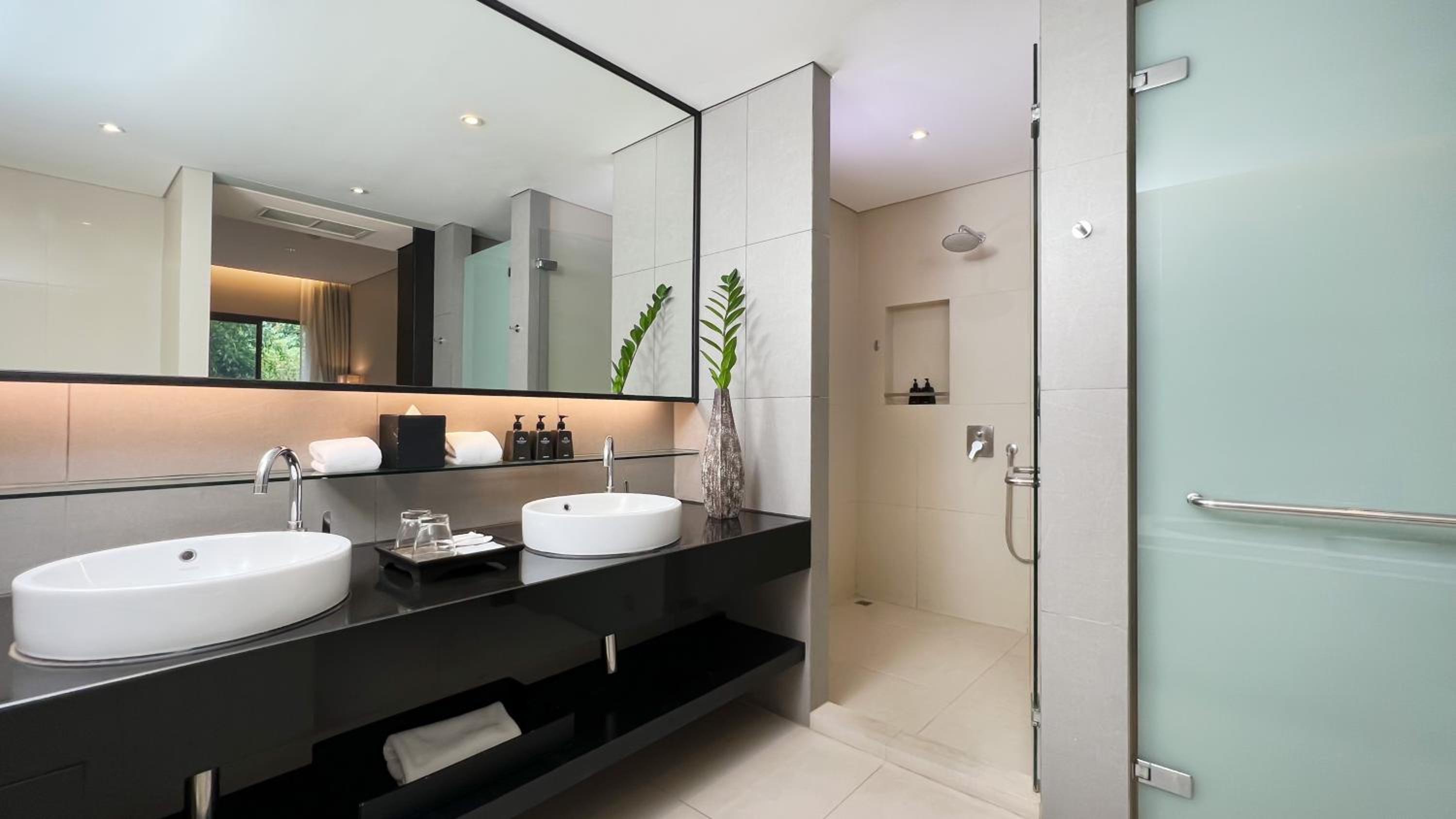 THANYAPURA RETREAT HOTEL PHUKET 52/54