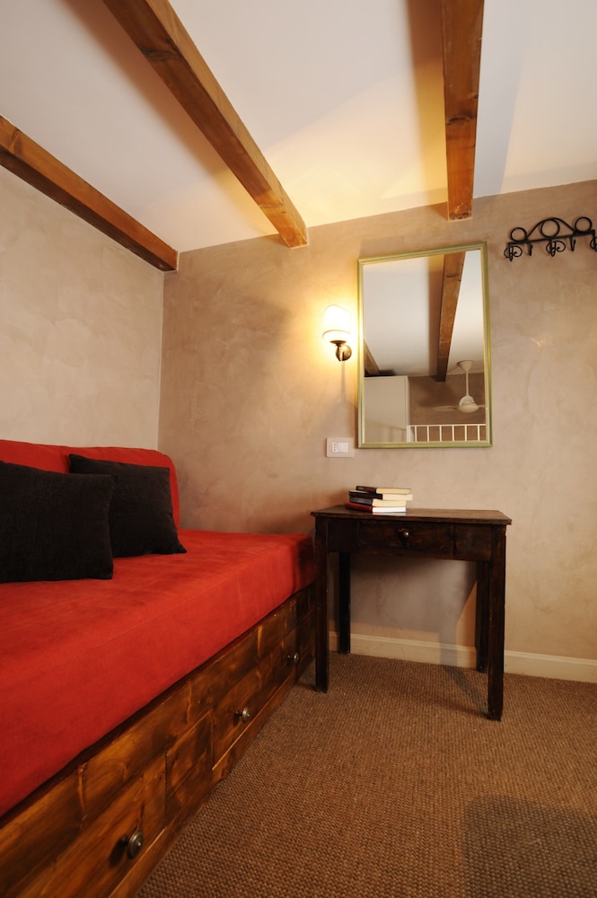 Hotel Residenza San Calisto 6/61