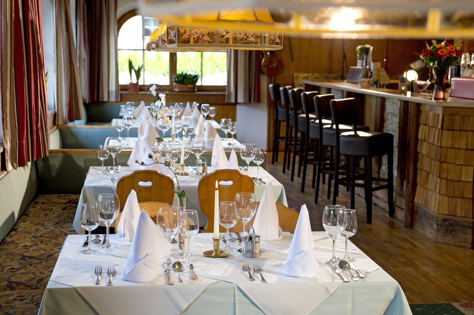 Ferienhotel Alpenhof 12/16